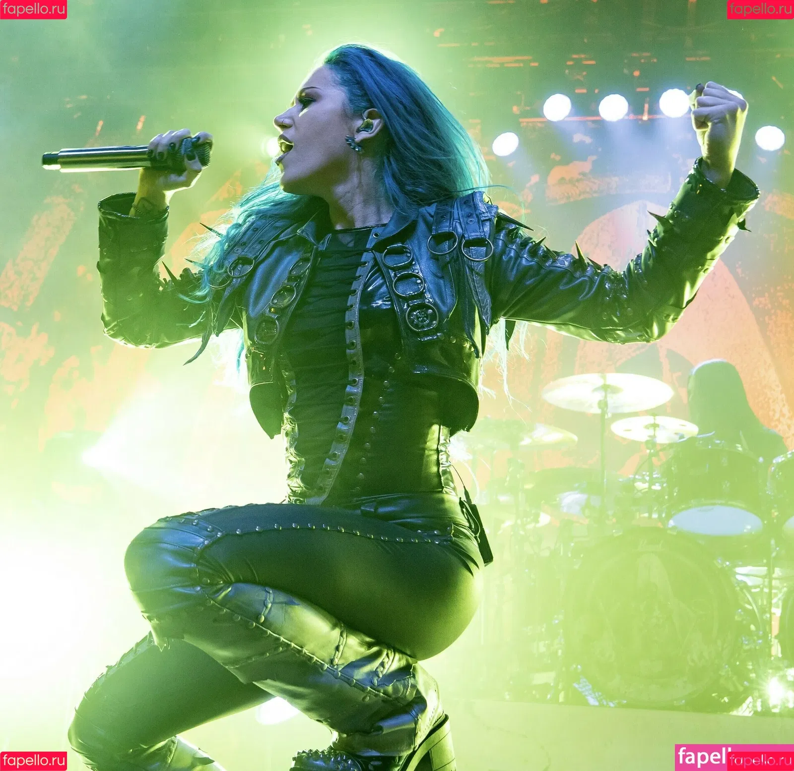 WomenMetal Onlyfans Photo Gallery 