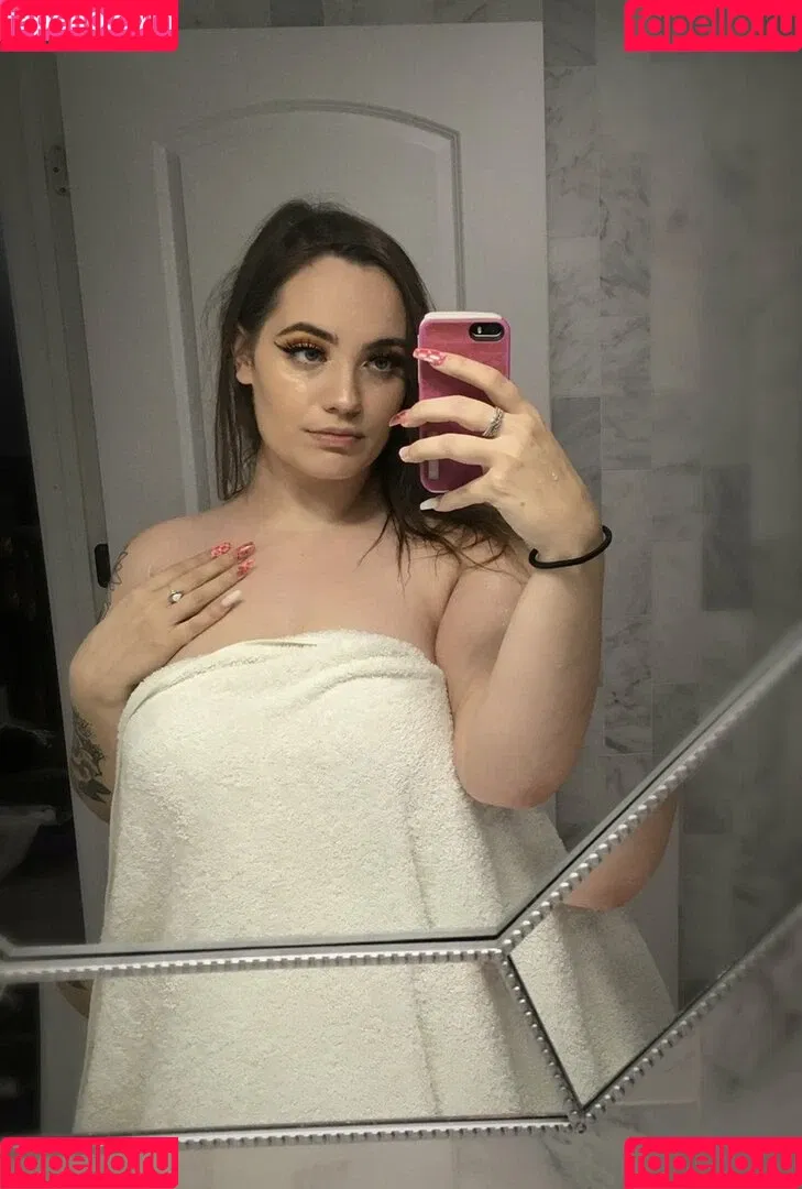 HornyThickKitten Onlyfans Photo Gallery 