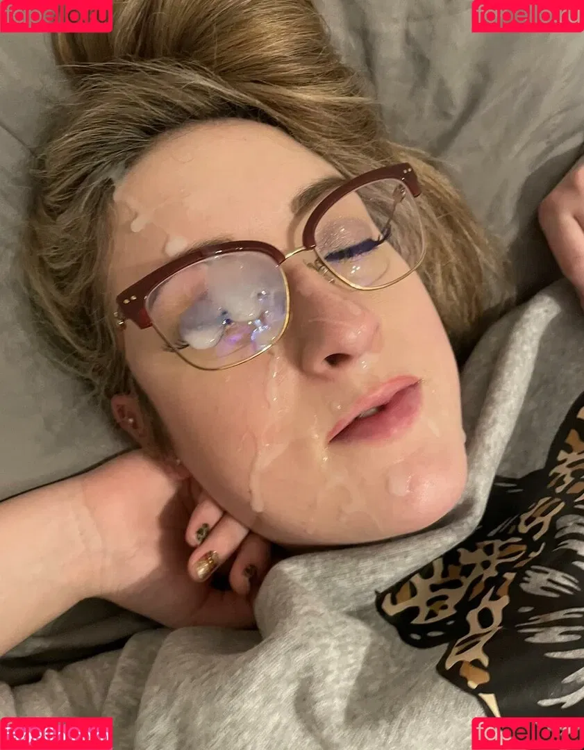 Momdd98 Onlyfans Photo Gallery 