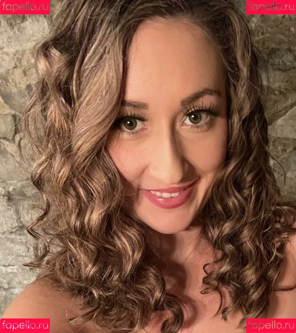 Momdd98 Onlyfans Photo Gallery 