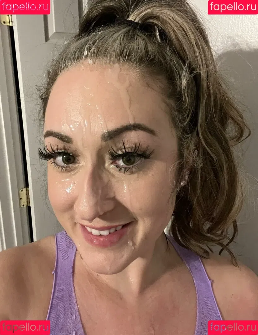 Momdd98 Onlyfans Photo Gallery 