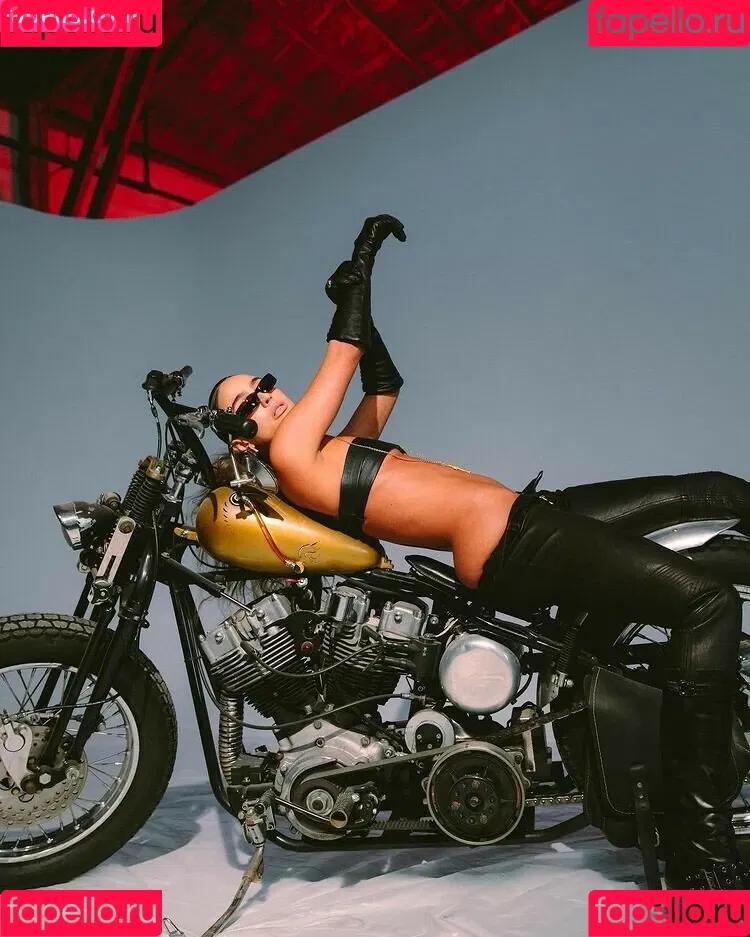 Sommer Ray Onlyfans Photo Gallery 
