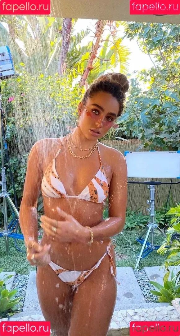 Sommer Ray Onlyfans Photo Gallery 