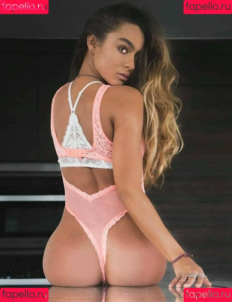 Sommer Ray Onlyfans Photo Gallery 