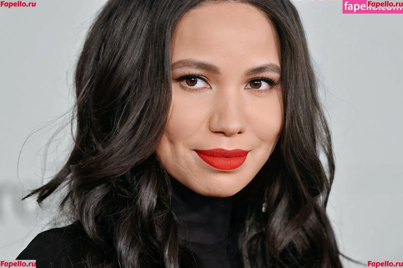 Jurnee Smollett Onlyfans Photo Gallery 