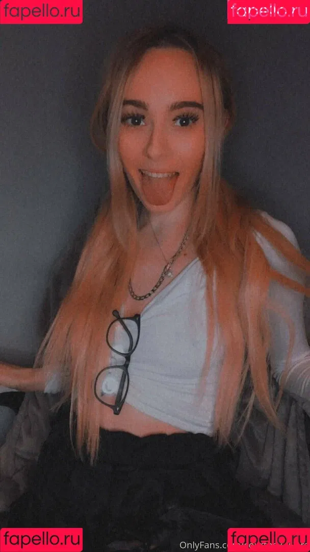 courtneyriverss Onlyfans Photo Gallery 
