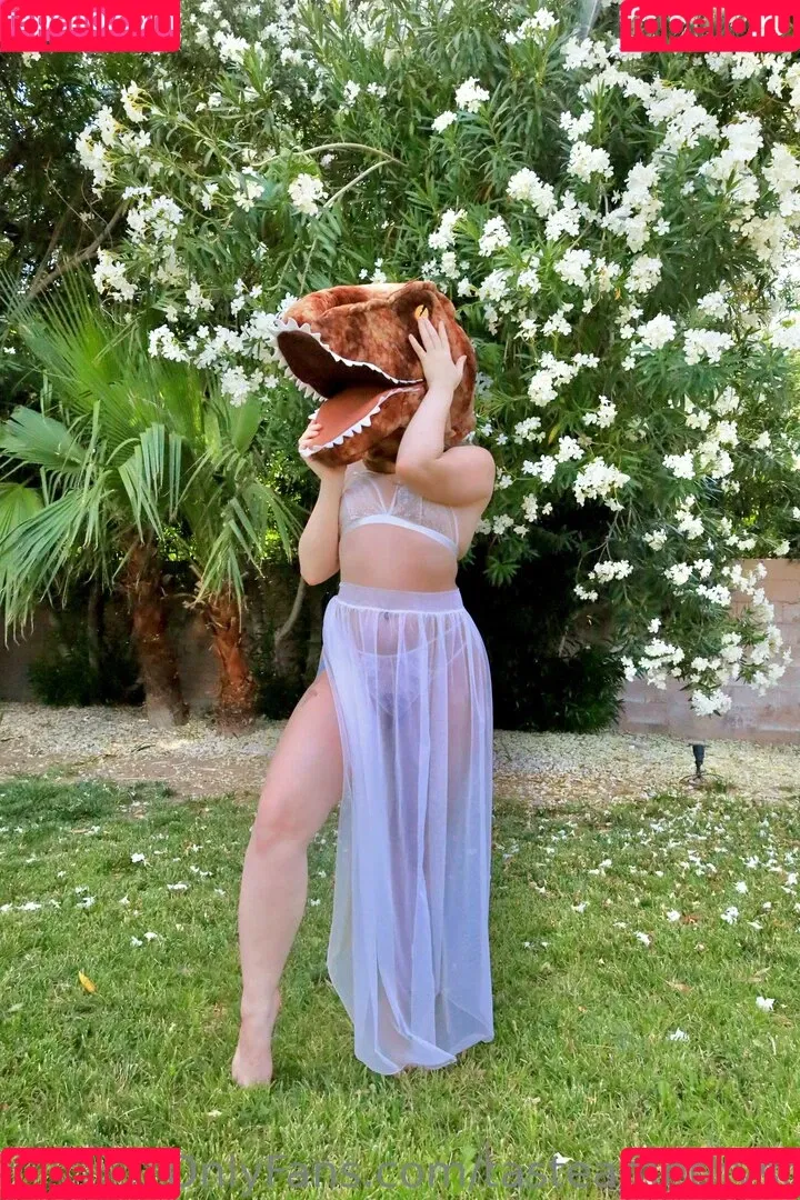 tasteamethyst Onlyfans Photo Gallery 