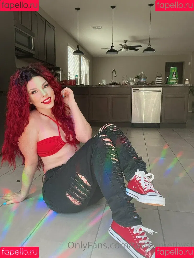 tasteamethyst Onlyfans Photo Gallery 