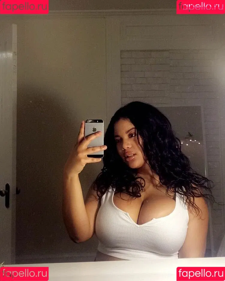 Gabrielle Logan Onlyfans Photo Gallery 