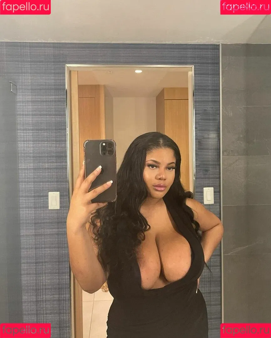 Gabrielle Logan Onlyfans Photo Gallery 
