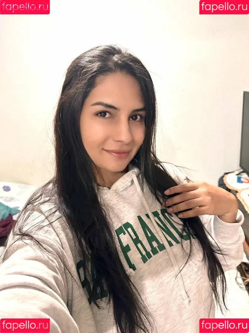 Annie Guzman Onlyfans Photo Gallery 