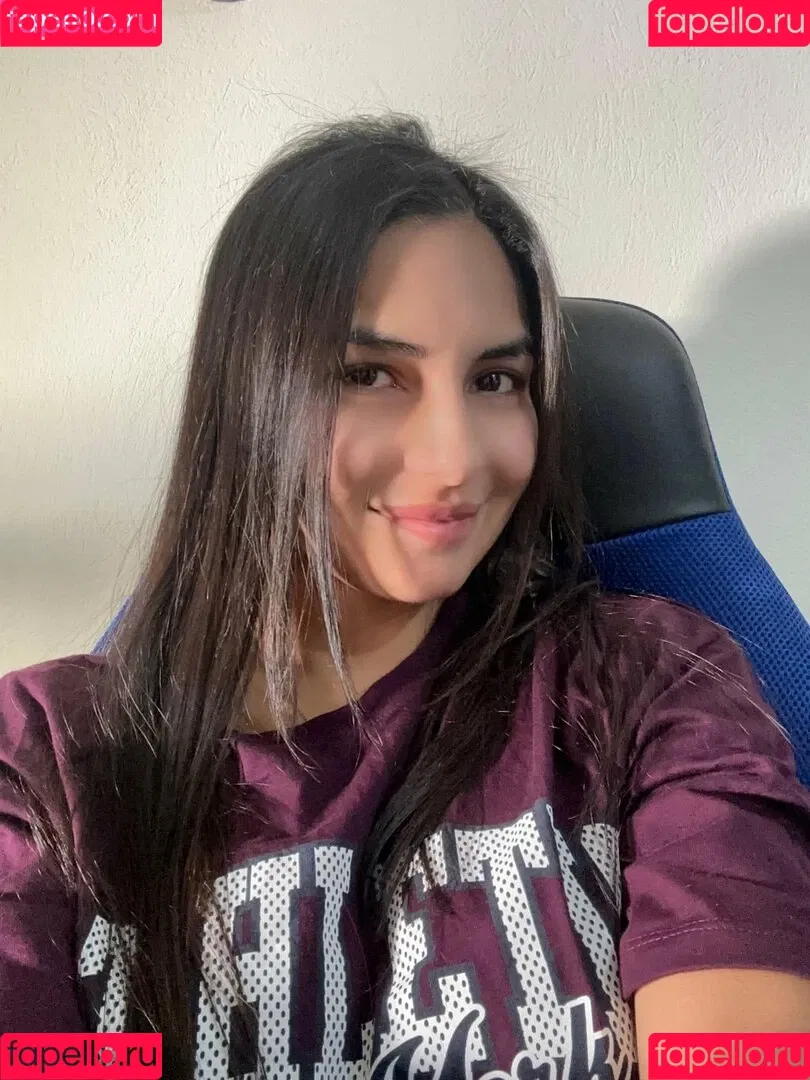 Annie Guzman Onlyfans Photo Gallery 
