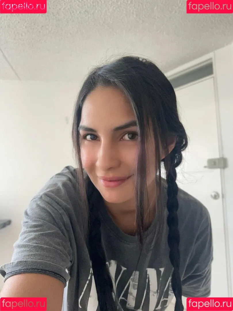 Annie Guzman Onlyfans Photo Gallery 