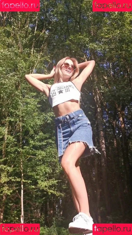 itsSky Onlyfans Photo Gallery 