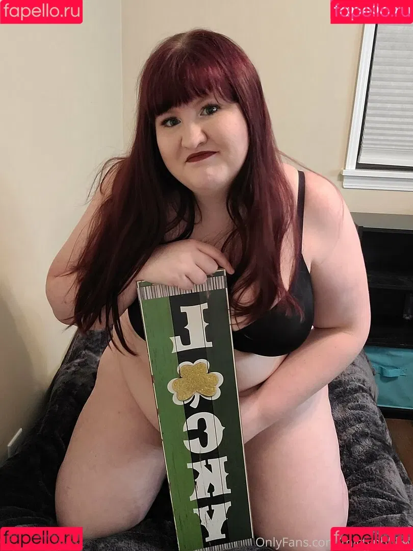 thictyphbbw Onlyfans Photo Gallery 