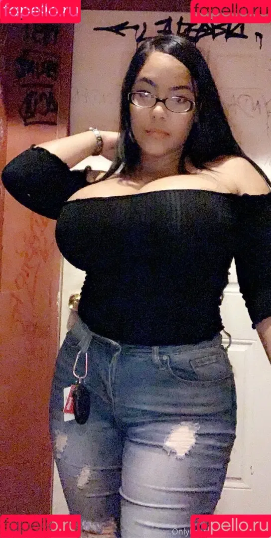 Jaki Senpai Onlyfans Photo Gallery 