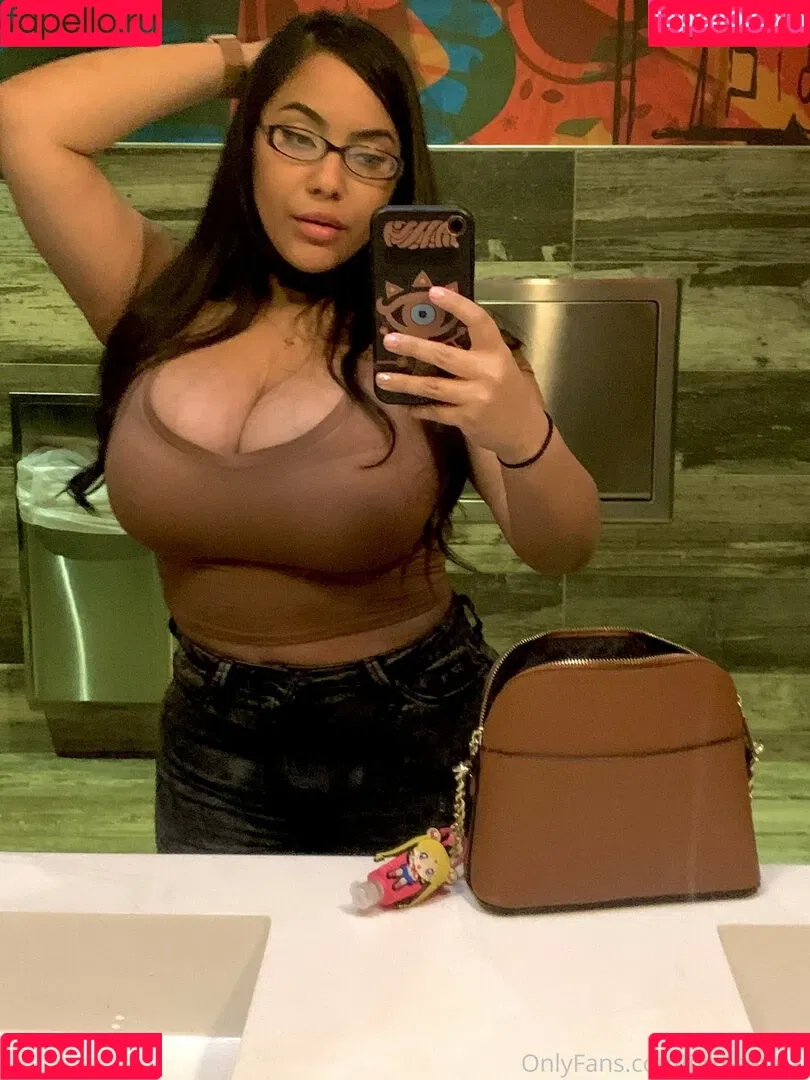 Jaki Senpai Onlyfans Photo Gallery 