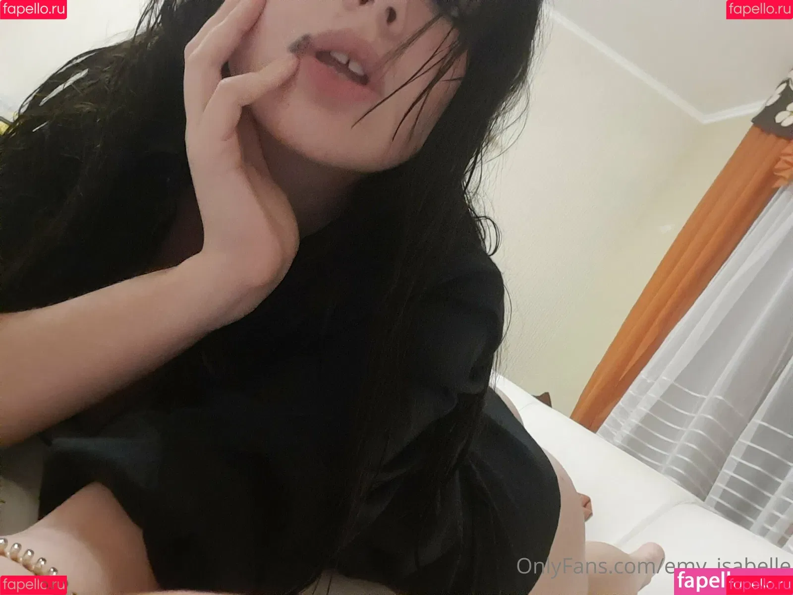 emy_isabelle Onlyfans Photo Gallery 