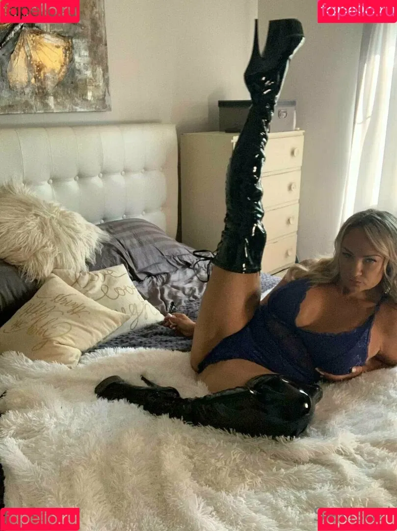 sexisuzi Onlyfans Photo Gallery 