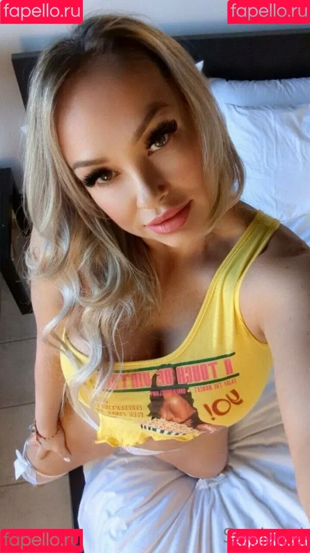 sexisuzi Onlyfans Photo Gallery 