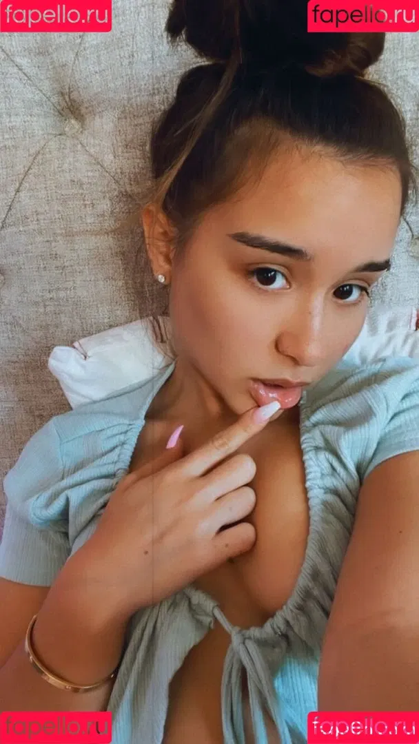 Alahnaly Onlyfans Photo Gallery 
