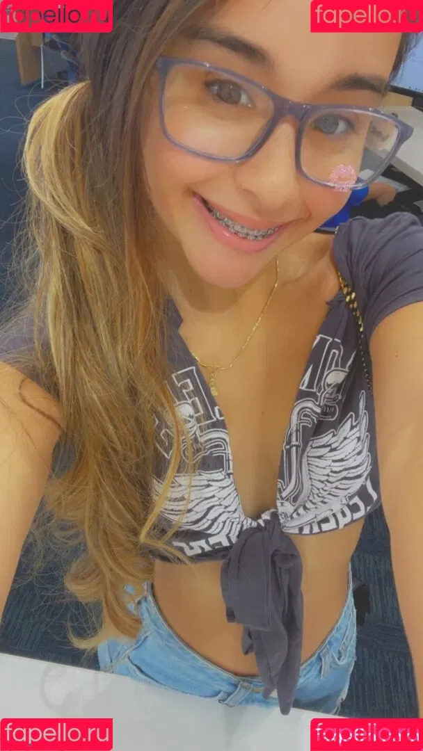 Alahnaly Onlyfans Photo Gallery 