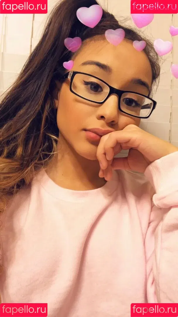 Alahnaly Onlyfans Photo Gallery 