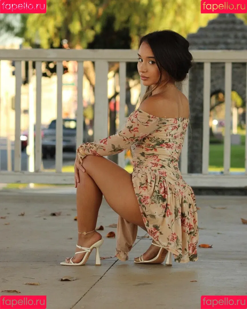 Alahnaly Onlyfans Photo Gallery 
