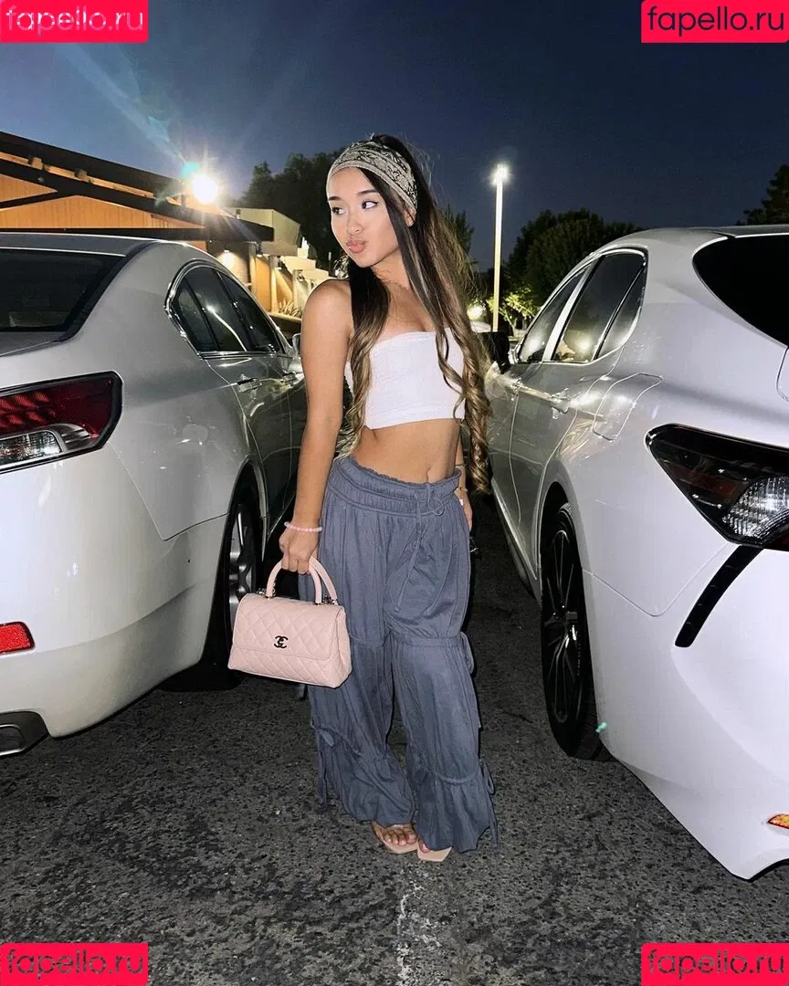Alahnaly Onlyfans Photo Gallery 