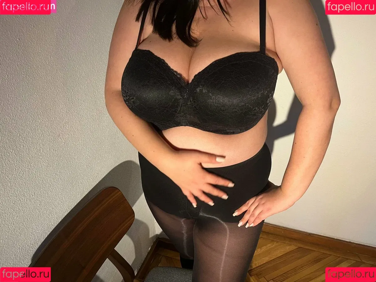 NextDoorQueen Onlyfans Photo Gallery 