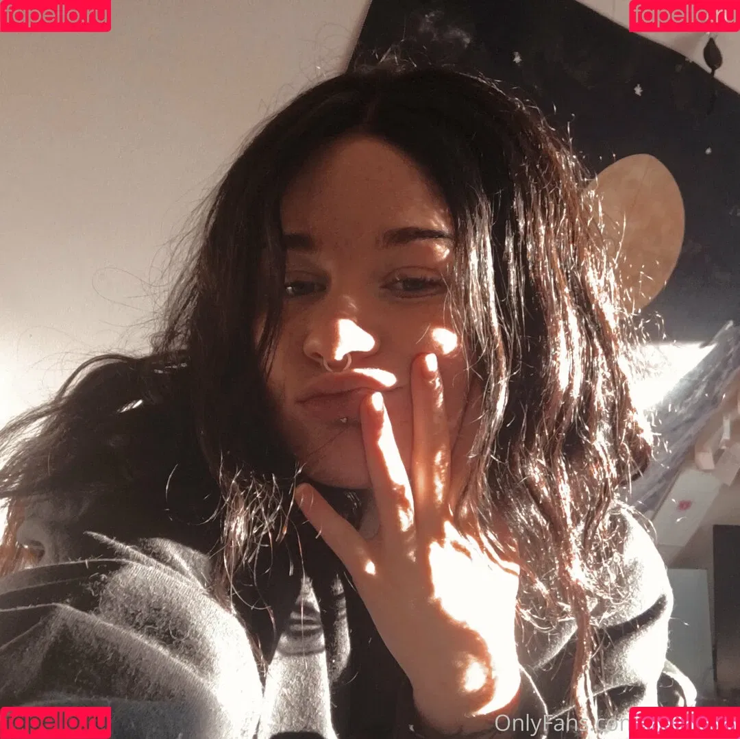 veeginas Onlyfans Photo Gallery 