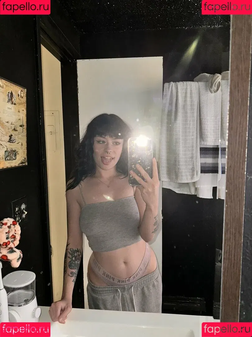 Strawberry_bb Onlyfans Photo Gallery 