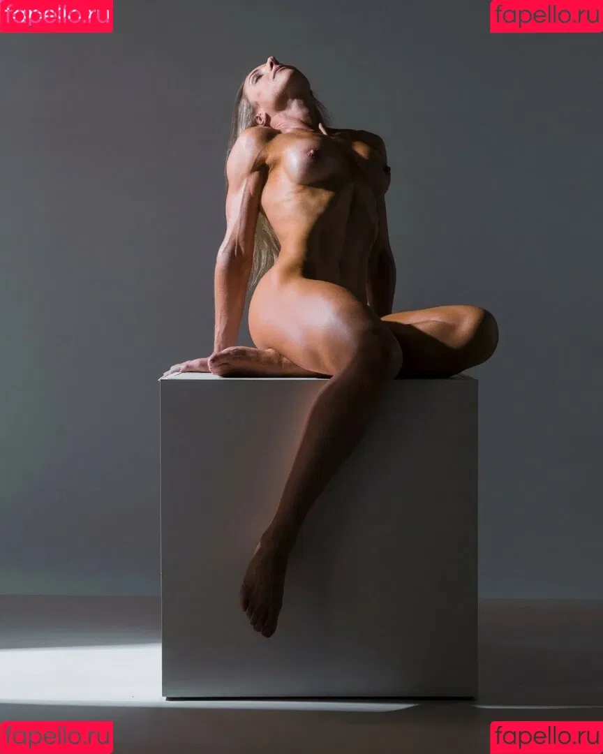 Aline Hirth Onlyfans Photo Gallery 