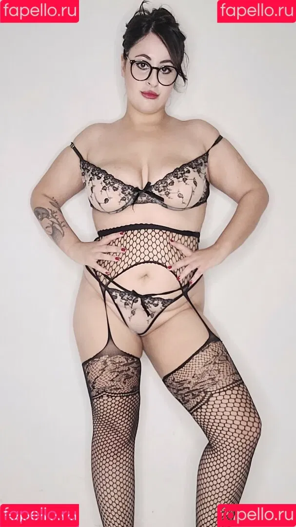 Curvy Geek Onlyfans Photo Gallery 