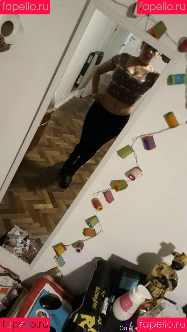 peachvicco Onlyfans Photo Gallery 