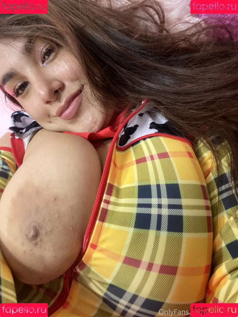 poliamor Onlyfans Photo Gallery 