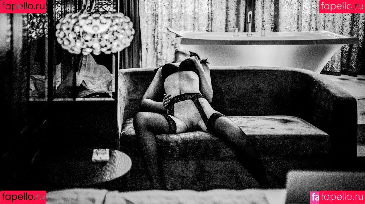 _azhua Onlyfans Photo Gallery 