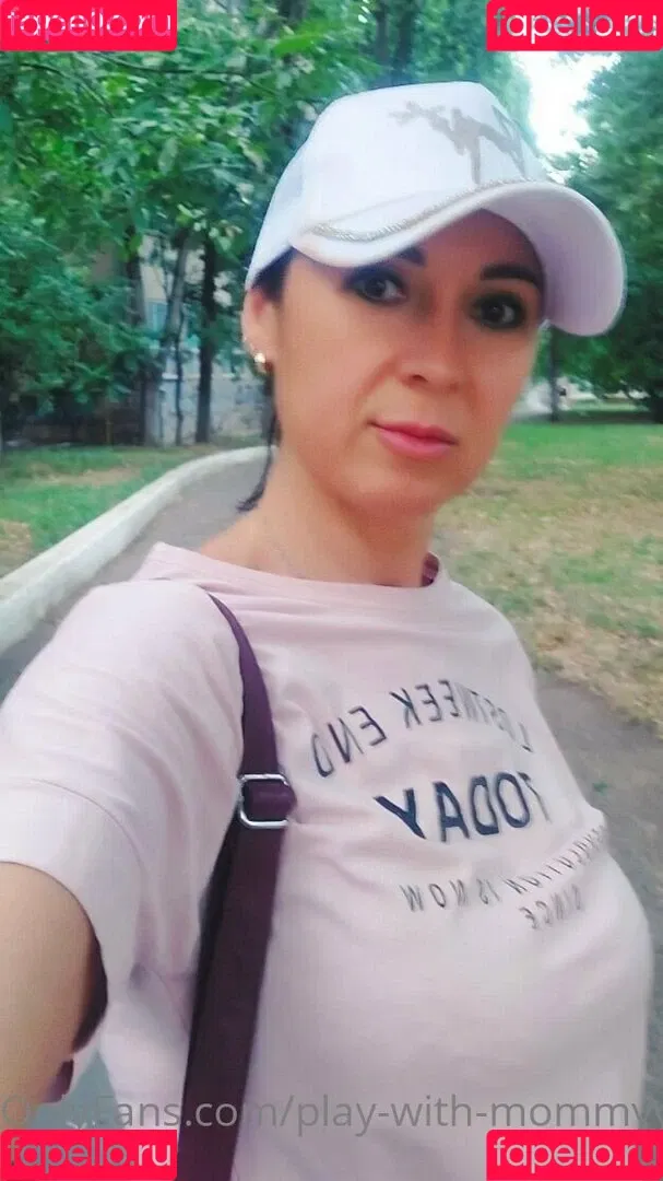 play-with-mommyy Onlyfans Photo Gallery 