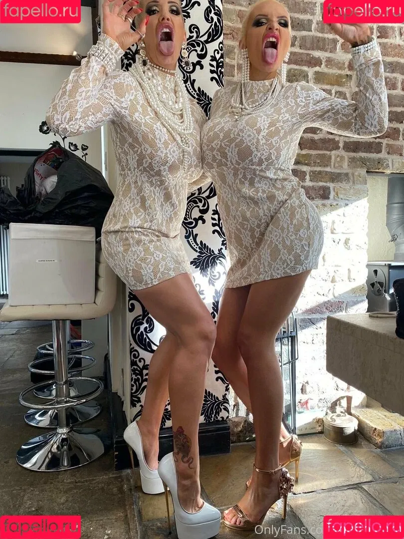 rebeccamorefree Onlyfans Photo Gallery 