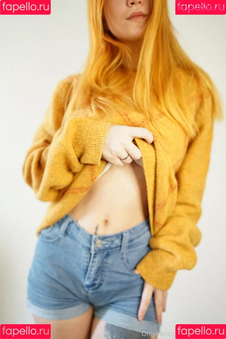 cursed_ellie Onlyfans Photo Gallery 