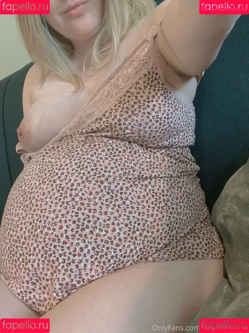 hotmomevie Onlyfans Photo Gallery 