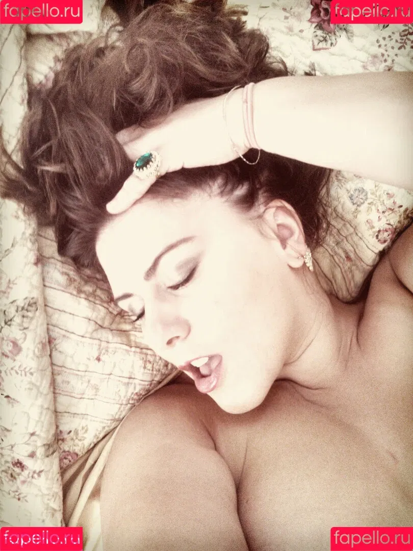 London Andrews Onlyfans Photo Gallery 