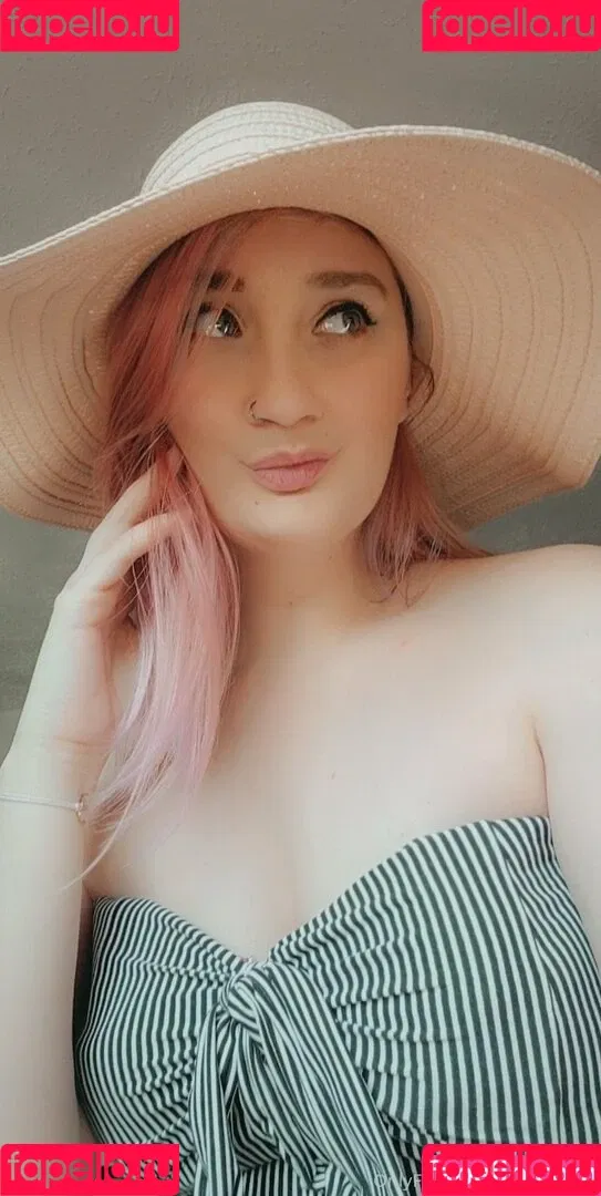 yummarie Onlyfans Photo Gallery 