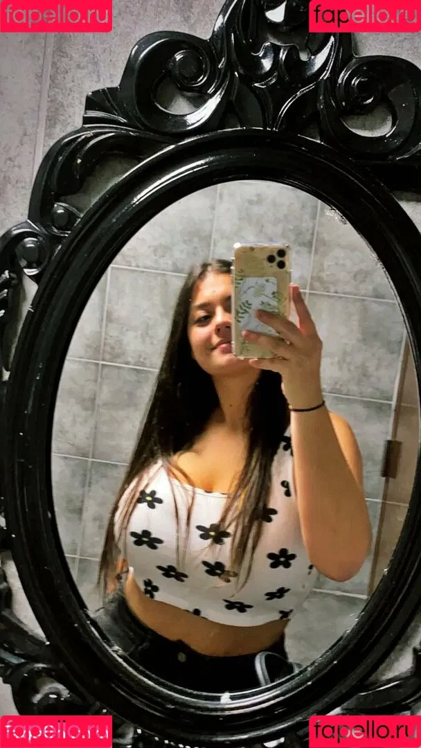 Valerie Onlyfans Photo Gallery 