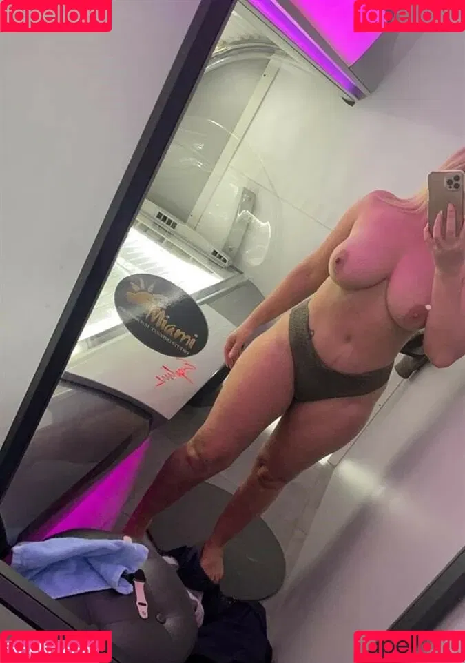 lu_nylon_princess Onlyfans Photo Gallery 