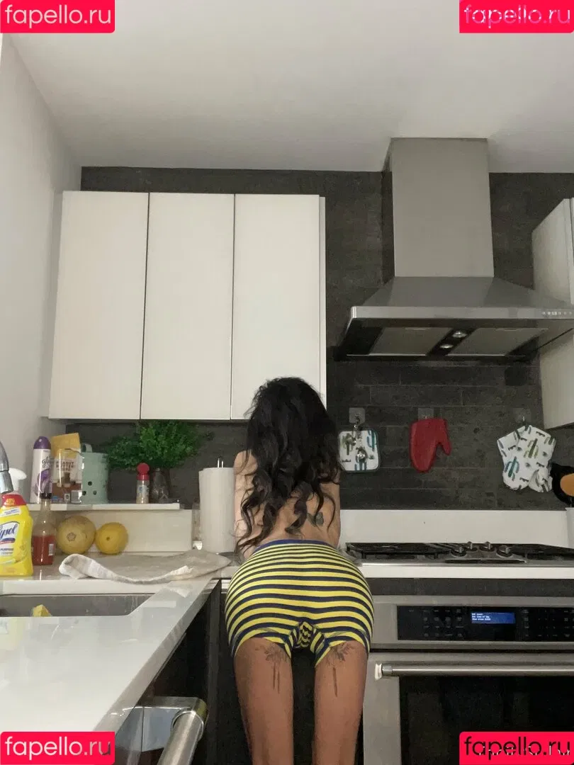 trinitystclair Onlyfans Photo Gallery 