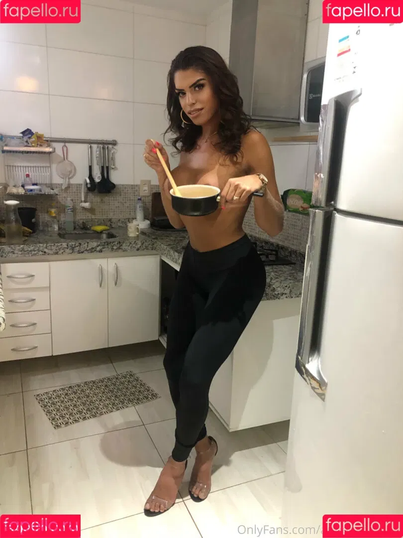 anneganzarolli Onlyfans Photo Gallery 