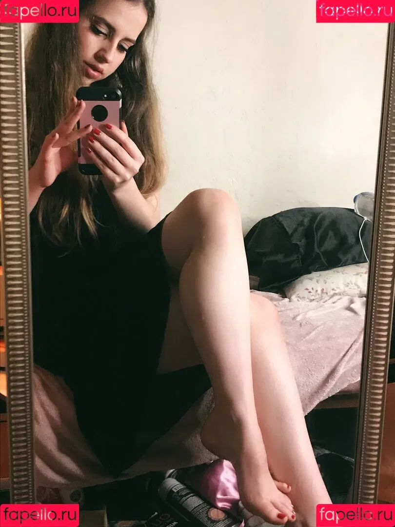 Violette Onlyfans Photo Gallery 