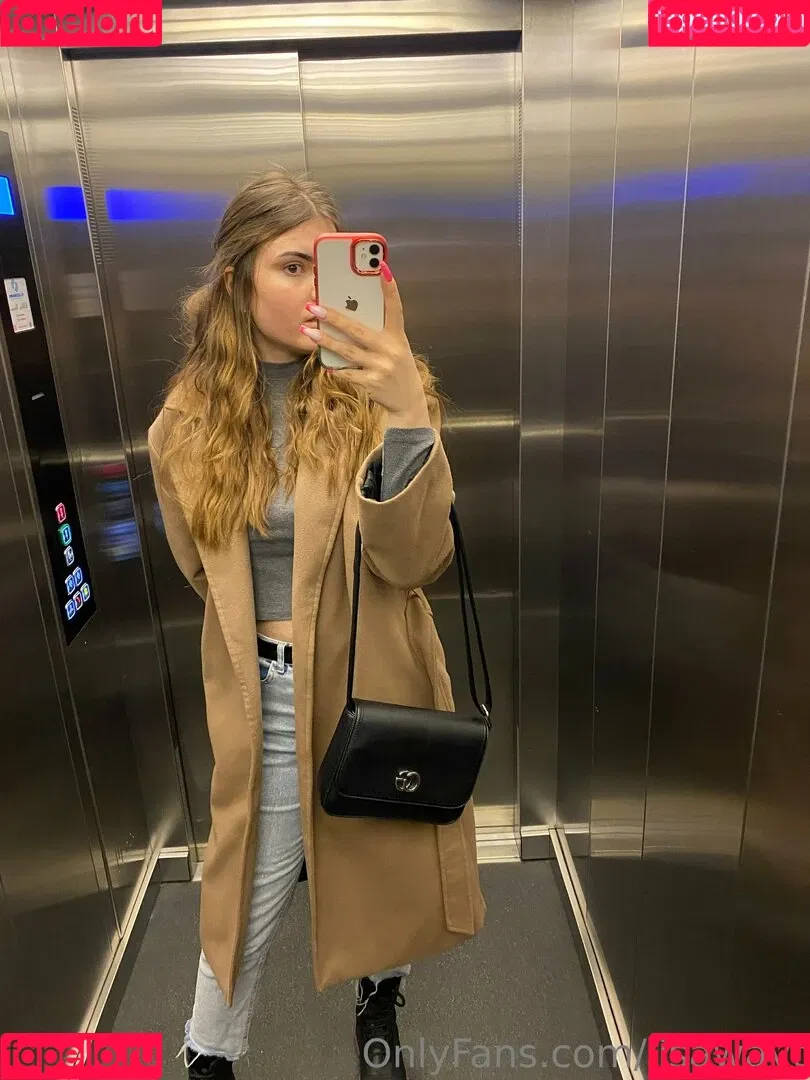 lisawayt Onlyfans Photo Gallery 
