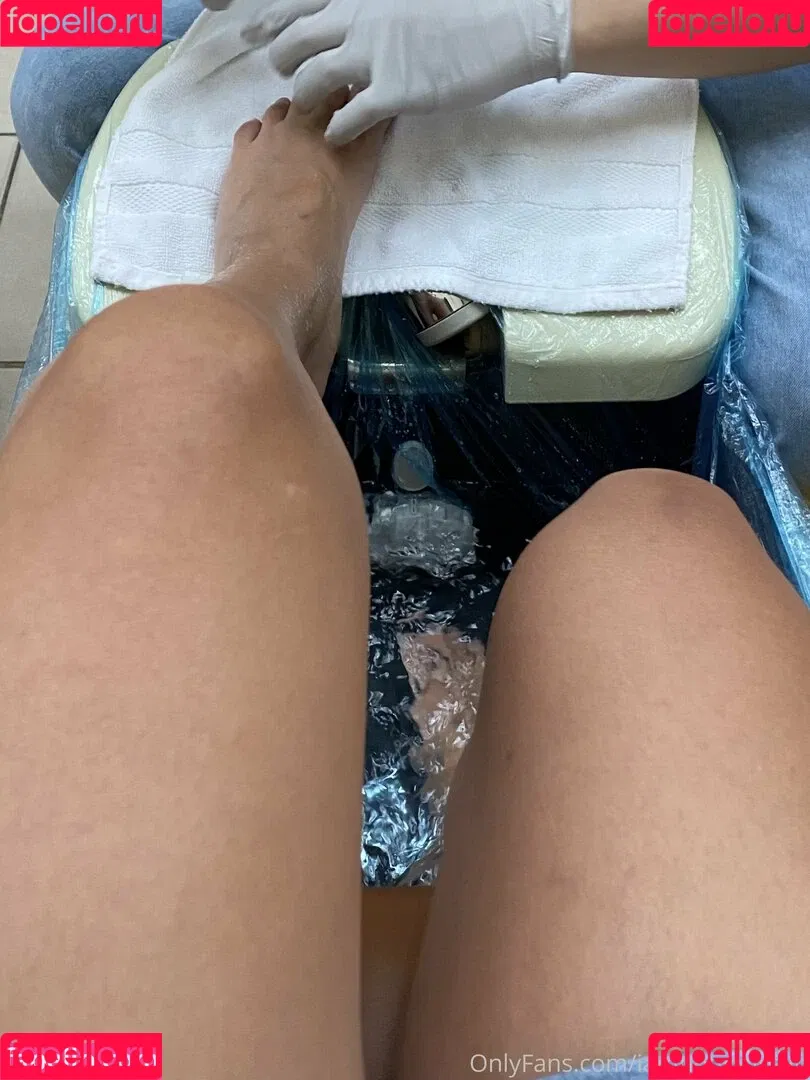 iamnotyoursub Onlyfans Photo Gallery 